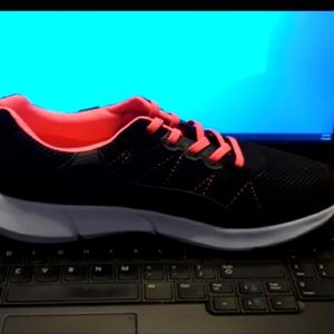 Athletic Shoe (wide width)